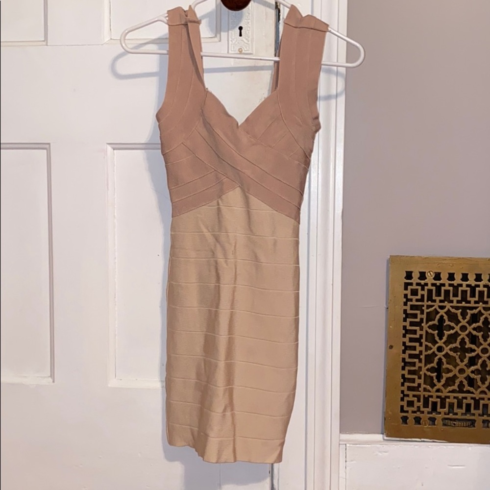 Bodycon bebe dress
